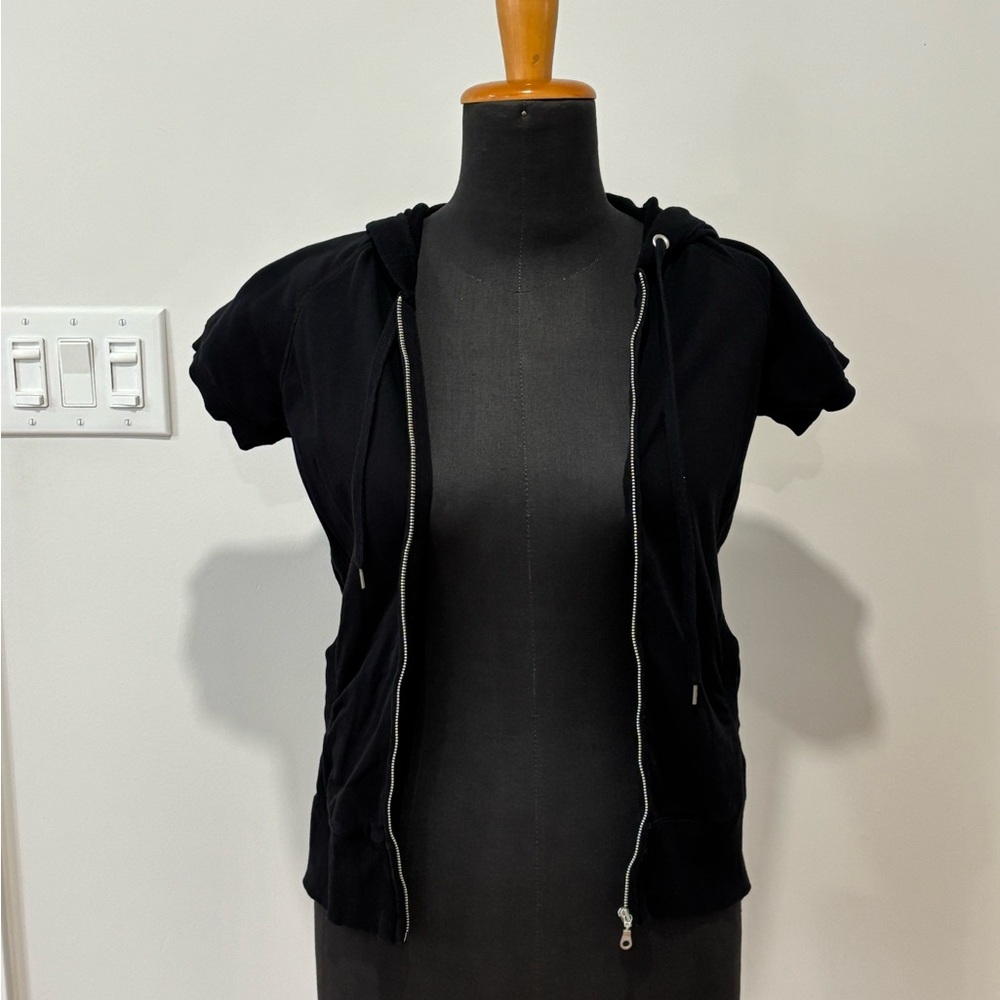Smart Set Black Short Sleeve Hoodie
